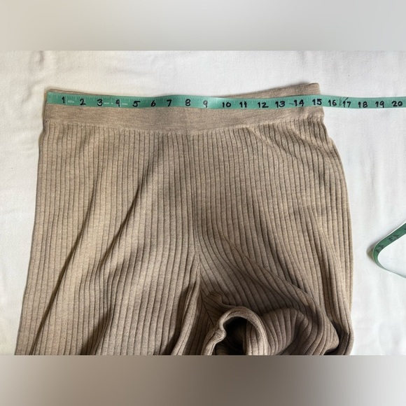 THE DROP Khaki ribbed knit wide leg pants size L - Picture 9 of 11